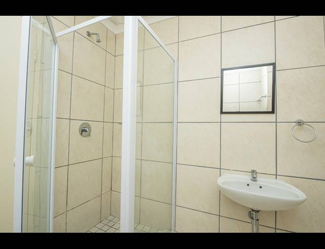2 BEDROOM APARTMENT FOR SALE IN BRACKENFELL SOUTH